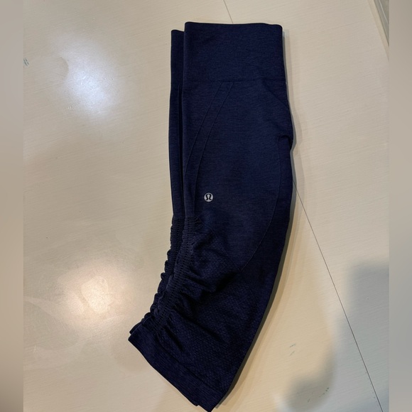 Lululemon capri leggings - Picture 2 of 4